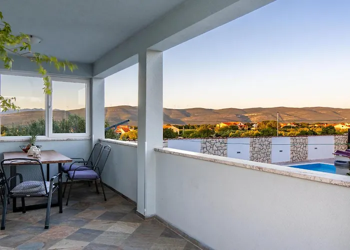 Ferienhaus Cozy In With Private Swimming Pool, Be Inside Or Outside *