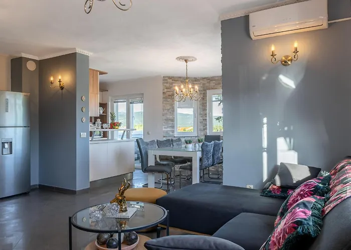 Ferienhaus Cozy In With Private Swimming Pool, Be Inside Or Outside