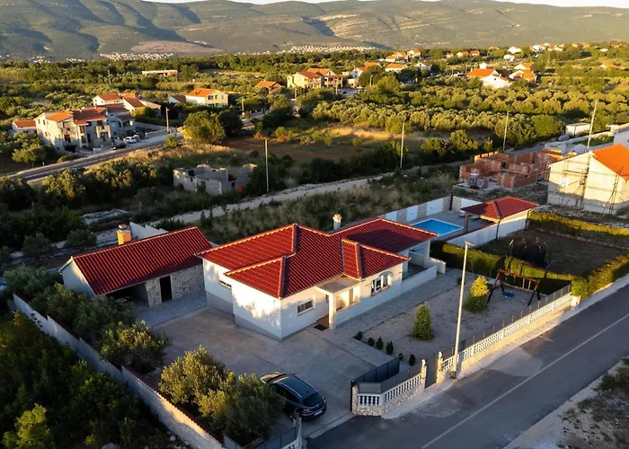 Casa vacanze Cozy In With Private Swimming Pool, Be Inside Or Outside