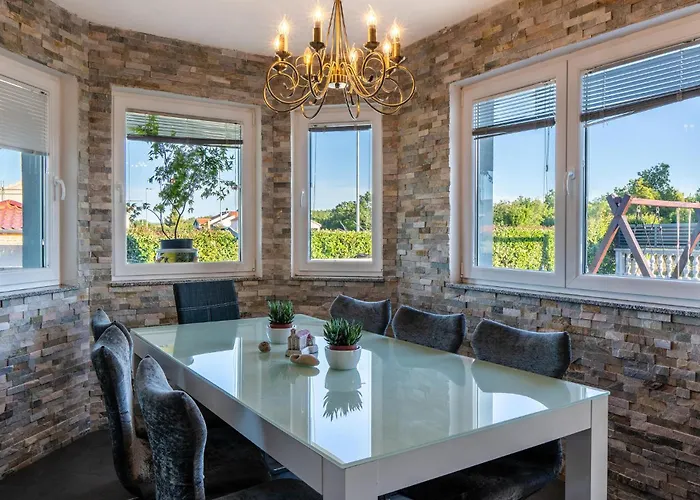 Holiday home Cozy In With Private Swimming Pool, Be Inside Or Outside Pridraga